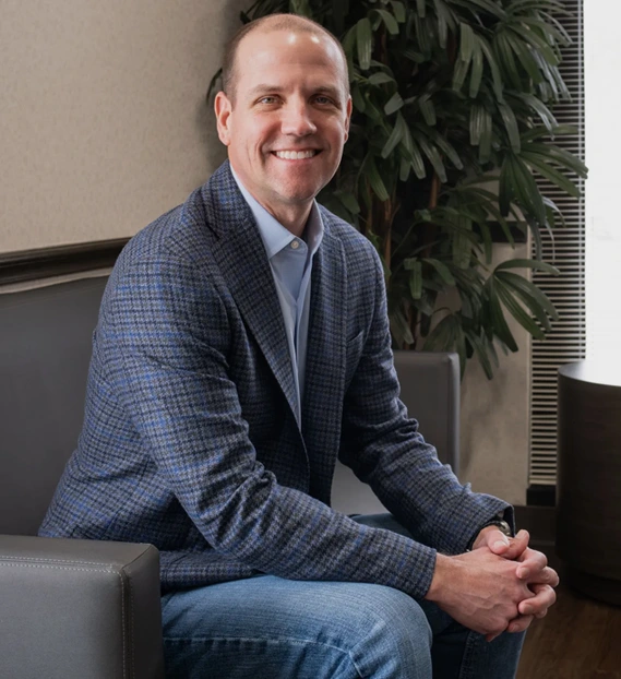 Greg-Crisp-BUSINESS-DIRECTOR